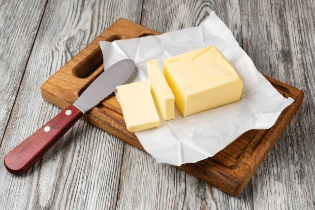 Eksperci wzięli pod lupę popularne marki masła. Ten produkt najlepiej omijać