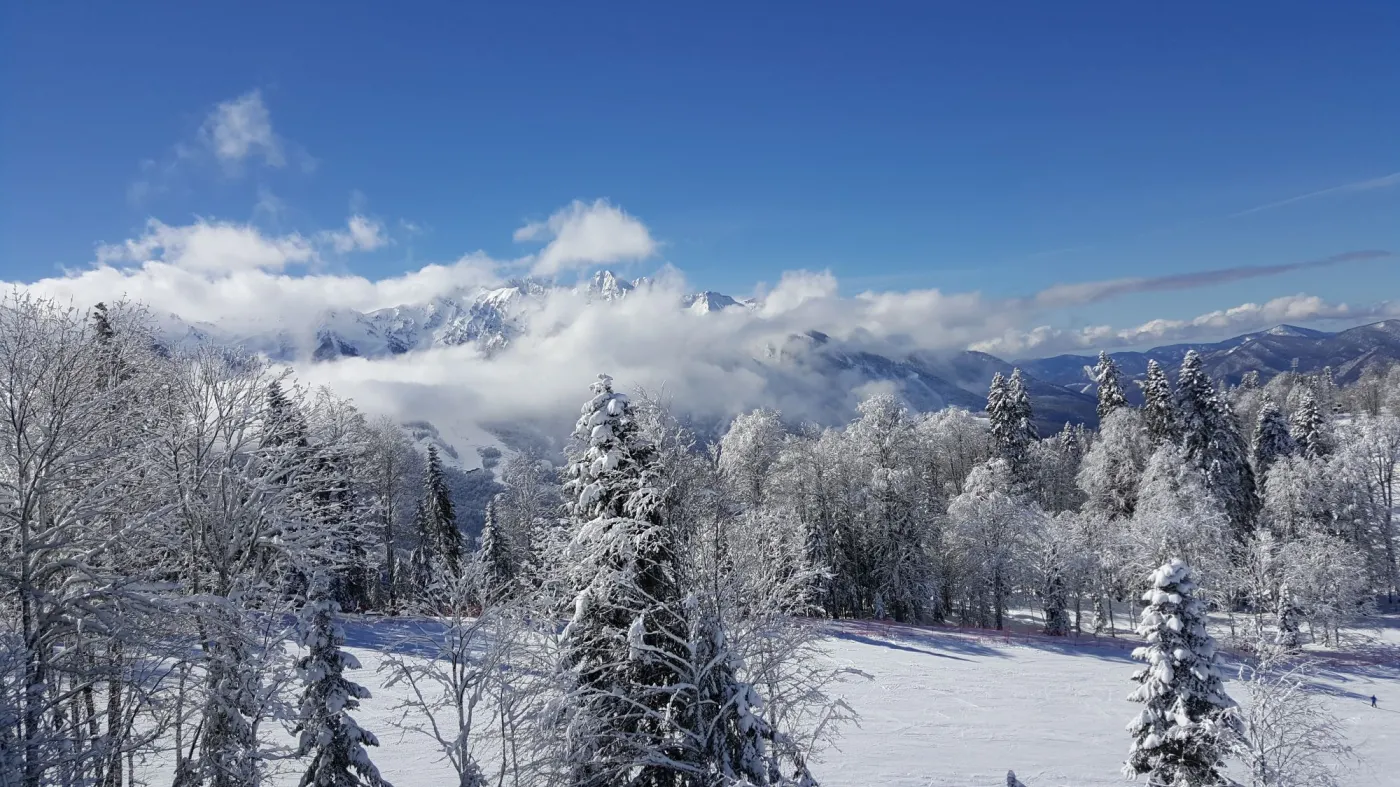 Arktyczny atak zimy we wtorek 6.01. Mróz do -30°C i potężne śnieżyce sparaliżują Polskę. Prognoza na styczeń 2026