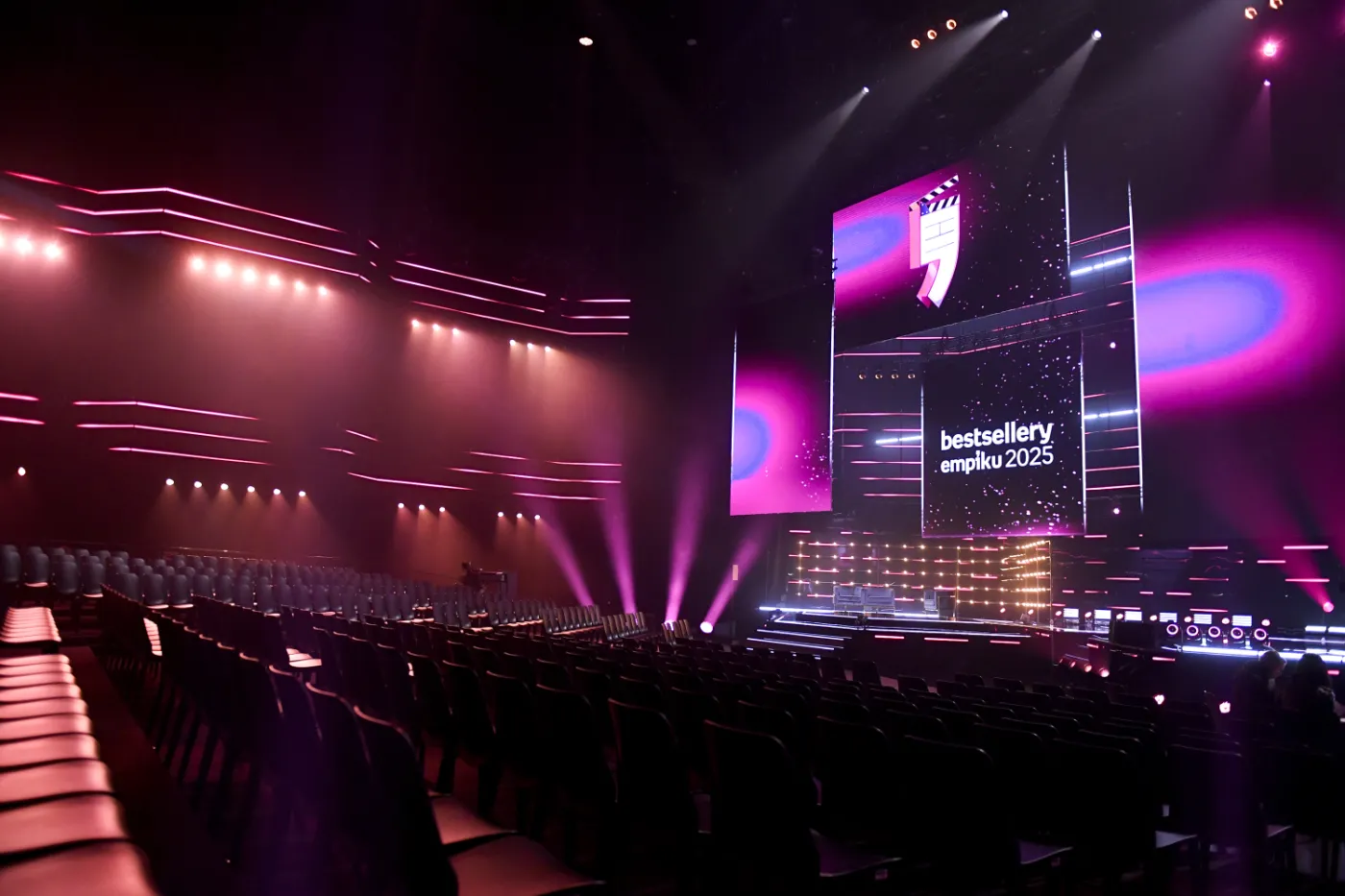 Bestsellery Empiku 2025. Oto najlepsza książka roku