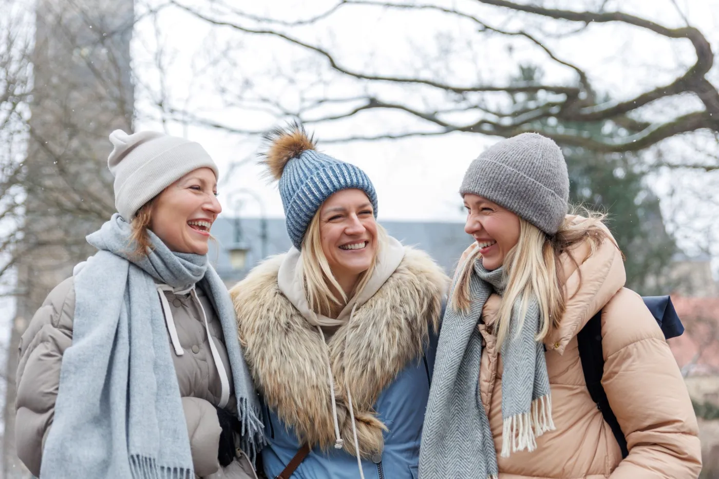 Życzenia od kobiety dla kobiety na Dzień Kobiet 8 marca 2026. Krótkie, wzruszające, piękne życzenia z okazji Dnia Kobiet