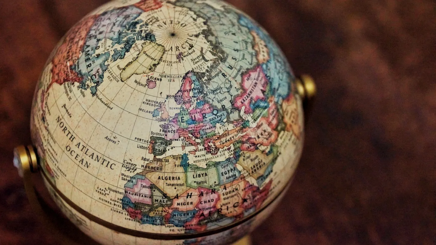 Błyskawiczny quiz z geografii. Dopasuj miasta do państw. 10/10 możliwe nie tylko dla podróżników