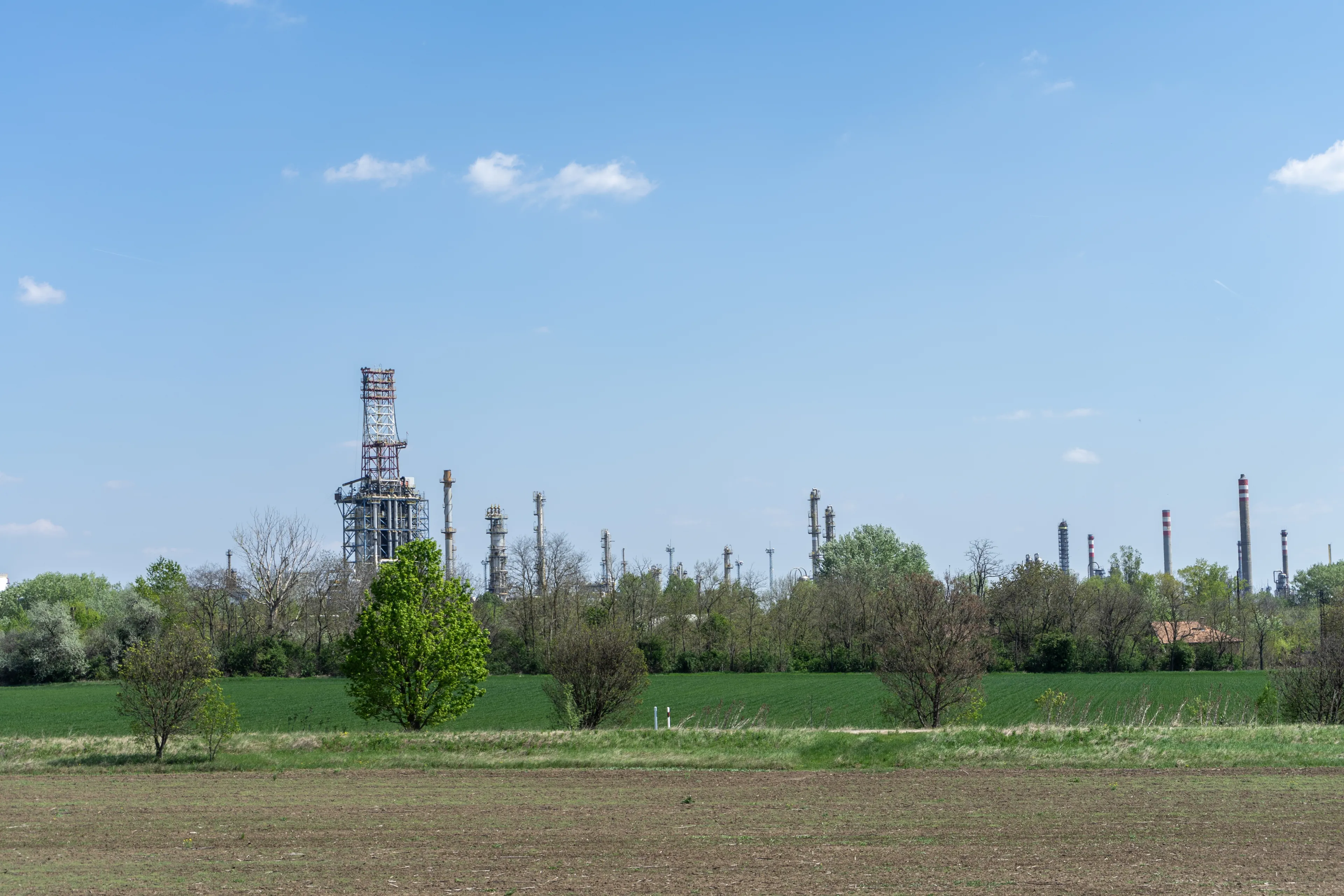 Przełom w stosunkach Węgry-Słowacja-Ukraina. Ropa płynie rurociągiem Przyjaźń