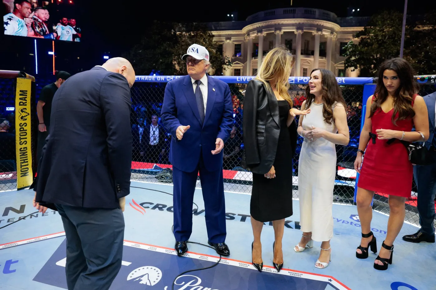 donald-trump-wszedl-do-klatki-gala-ufc-w-bialym-domu-39172424.jpg