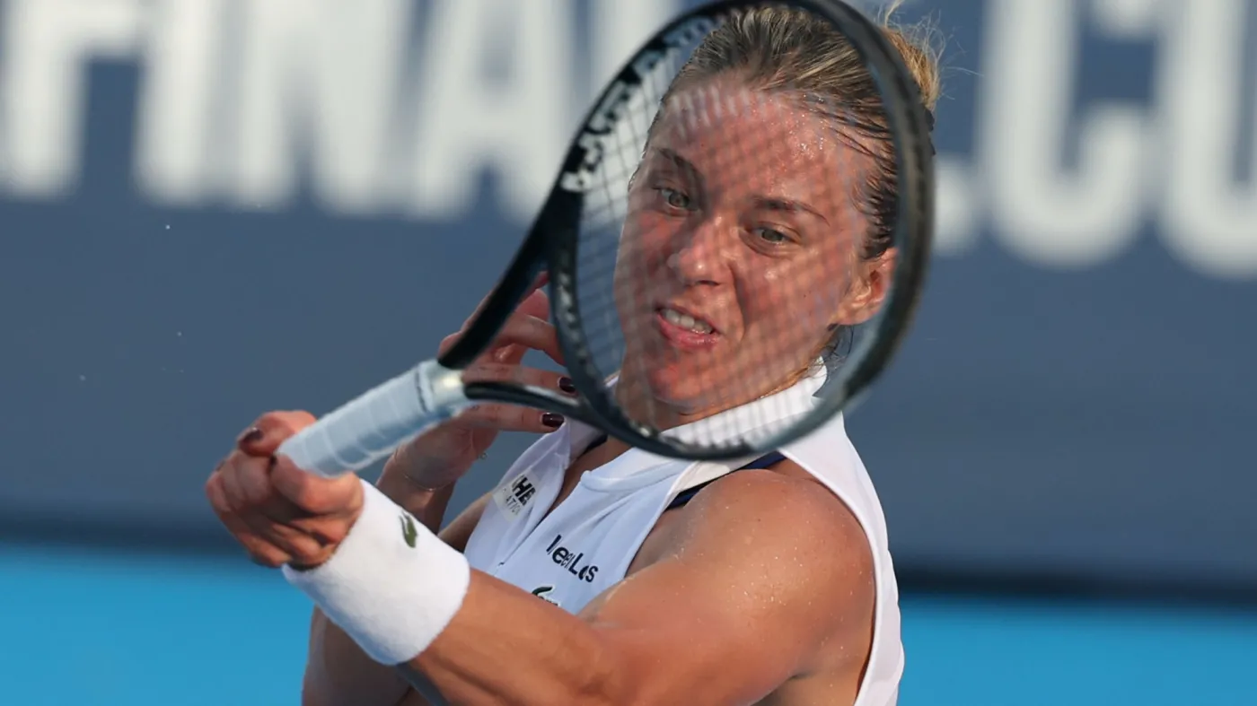 Sznajder zrewanżowała się Chwalińskiej za porażkę we French Open. Fręch nie dała rady Rybakinie