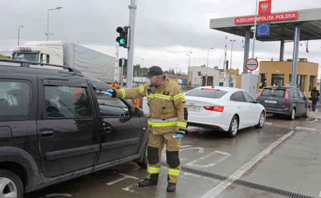 Kontrole sanitarne na granicach Polski [ZDJĘCIA]