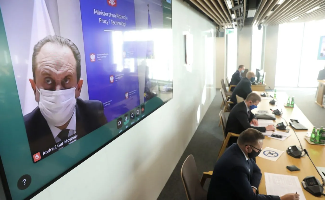 Gut-Mostowy: Pomoc dla branż nie zrekompensuje ich strat, to niemożliwe