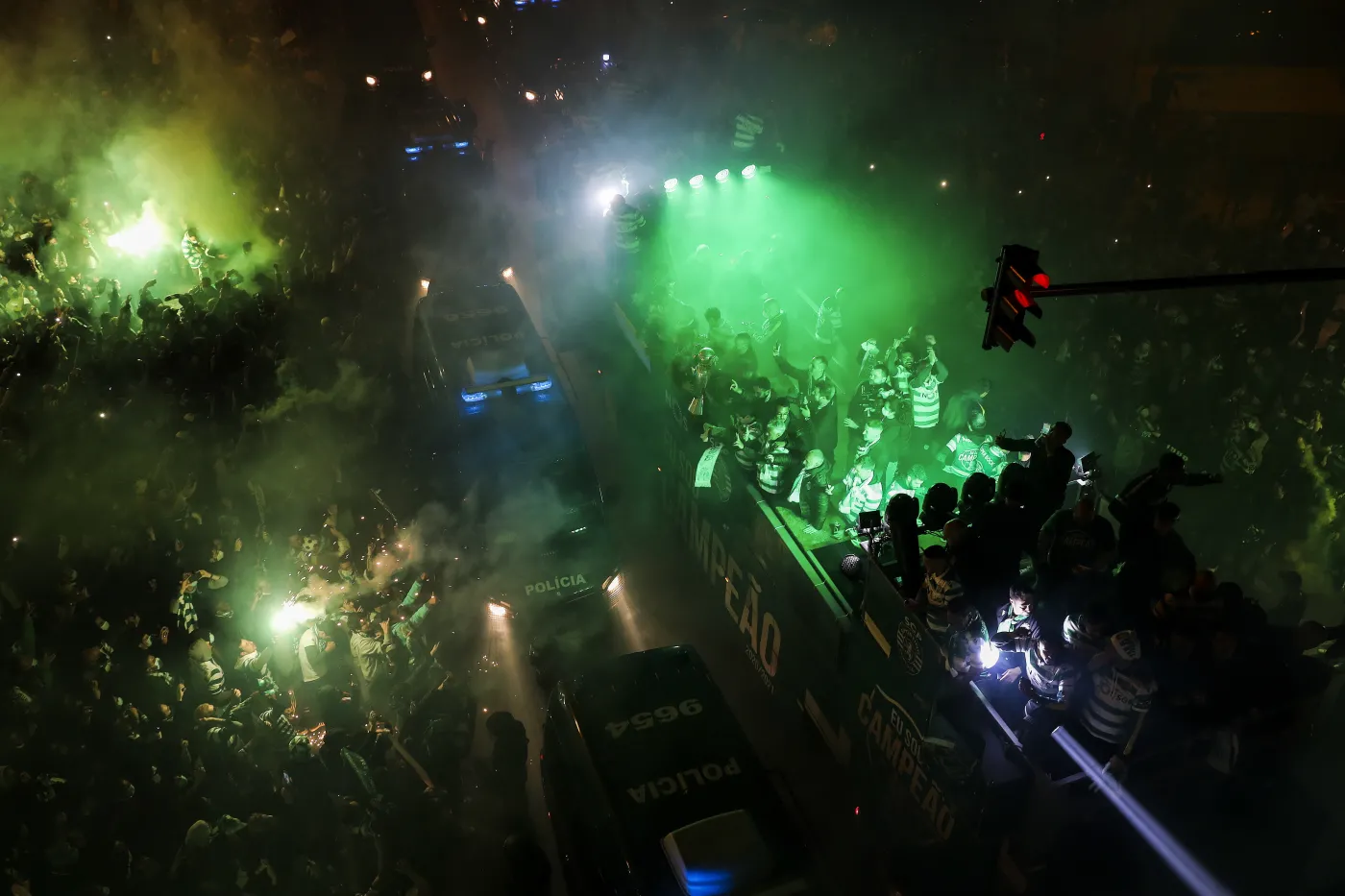 Lizbona nie spała. Tak kibice Sportingu świętowali mistrzostwo Portugalii