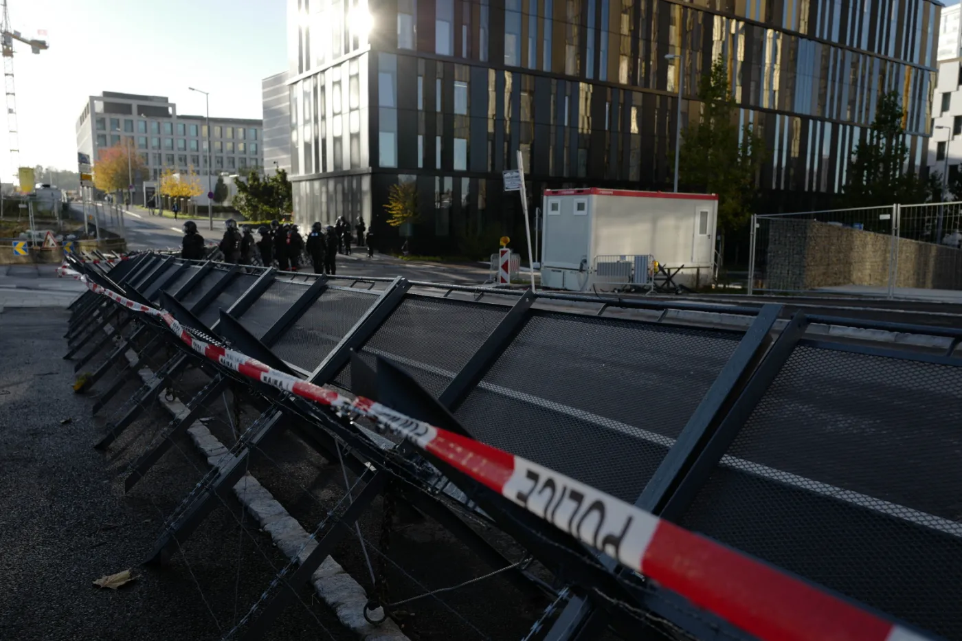 Związkowcy przed TSUE: Traktują nas jak bydło. Wszędzie zasieki z drutu kolczastego