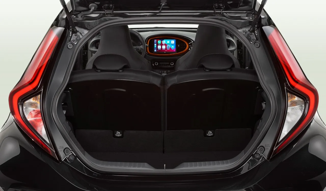 toyota-aygo-x-japonczycy-pokazali-crossovera-do-miasta-37286065.jpg
