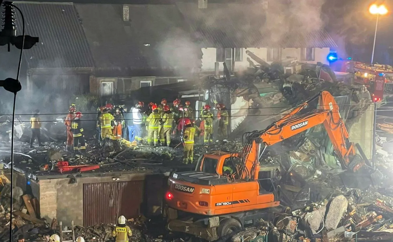 Eksplozja domu w Ustroniu. Ratownicy znaleźli w gruzowisku ciała