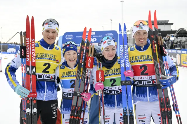 PŚ w biegach. Szwedzi wygrali sztafetę mieszaną, Polacy na 16. miejscu