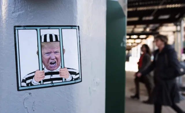 Jak Trump został przyjacielem demokratów? [OPINIA]