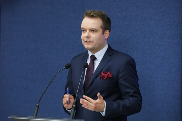 Walka z "seksualizacją dzieci". Rzecznik PiS ujawnia kolejne szczegóły