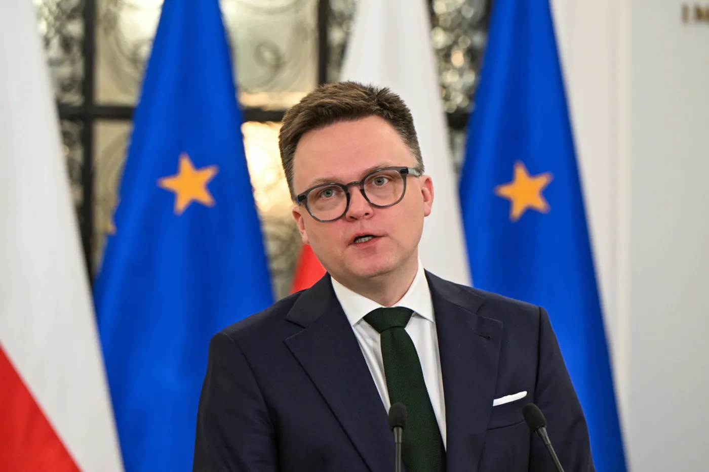 Hołownia odniósł się do decyzji prezydenta. "W kwestii mandatów poselskich..."