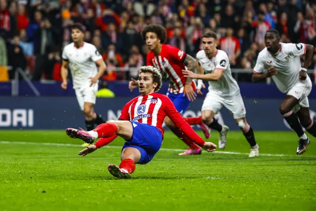 Antoine Griezmann w "spektakularny" sposób zmarnował rzut karny [WIDEO]