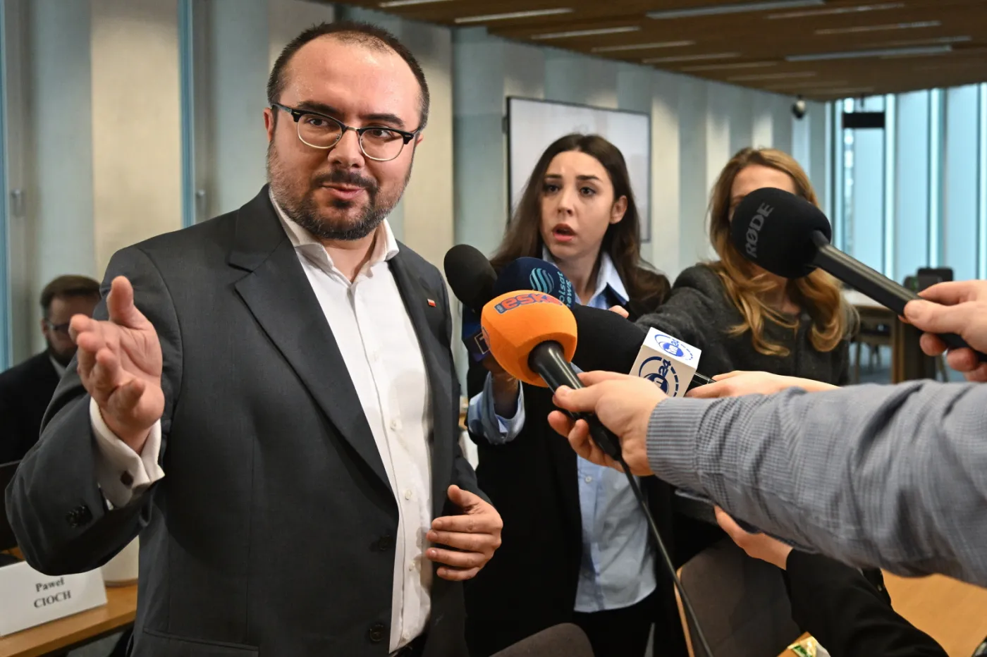 Gorąco na komisji ds. wyborów kopertowych. Polityk PiS odwołany