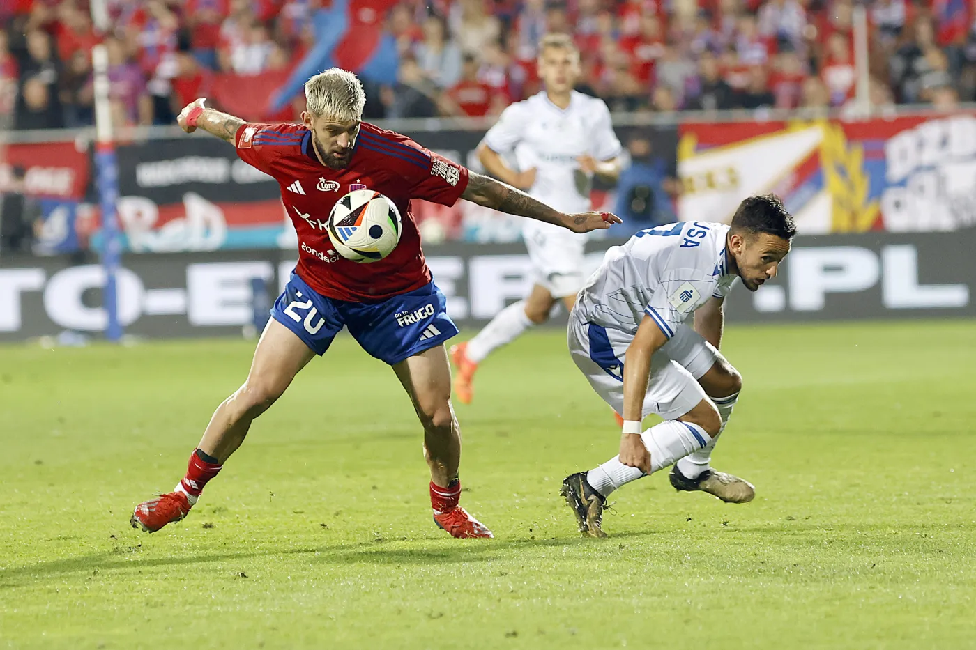 Ekstraklasa. Fiabema miał piłkę meczową na głowie. Trelowski nie obronił żadnego strzału
