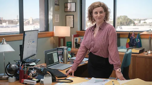 Felicity Ward jako Hannah Howard w serialu "The Office"