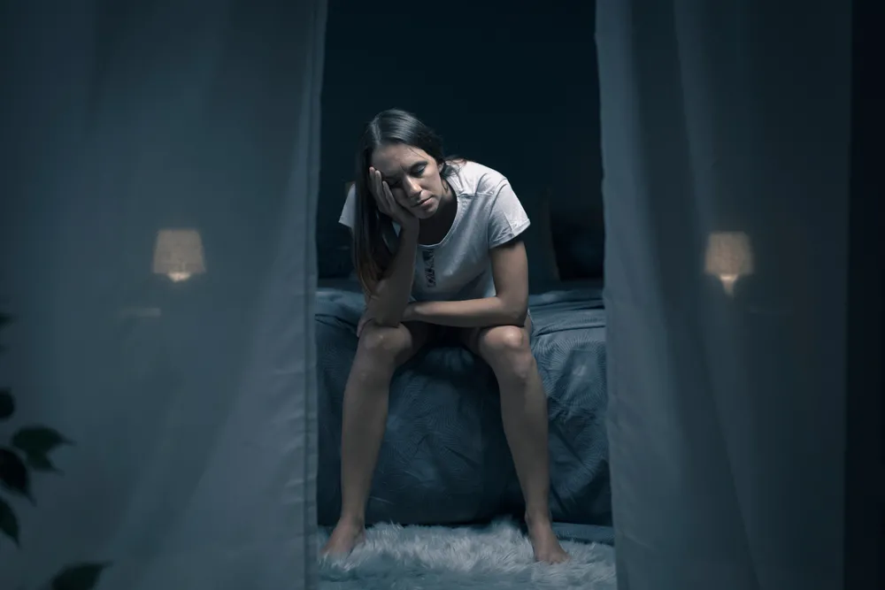 Budzisz się o 3 w nocy? Organizm wysyła sygnał alarmowy