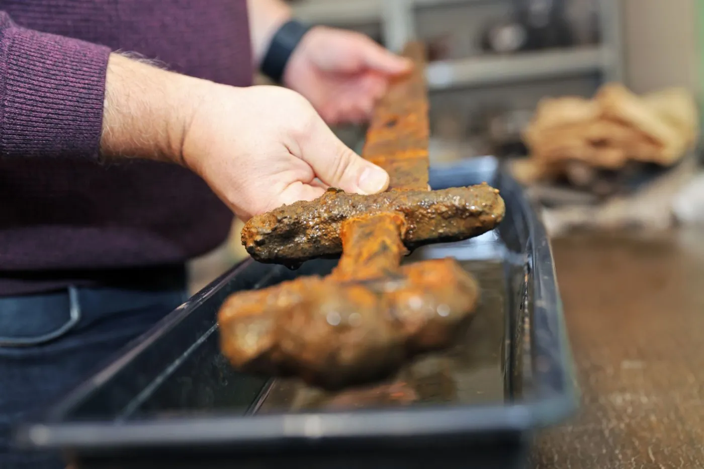 Tajemniczy miecz z Wisły. Badania uchylają rąbka tajemnicy