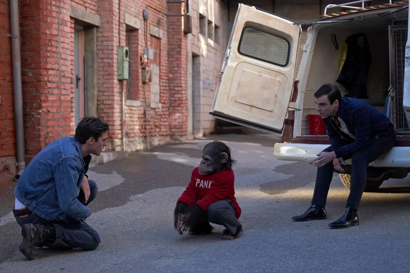 Jacob Elordi i Zachary Quinto w filmie "He Went That Way"