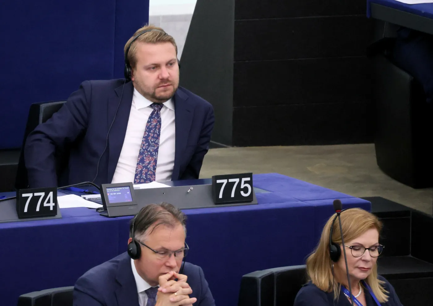 Awantura w europarlamencie. Polityk PiS krzyczał o "zamachu stanu", wyłączono mu mikrofon