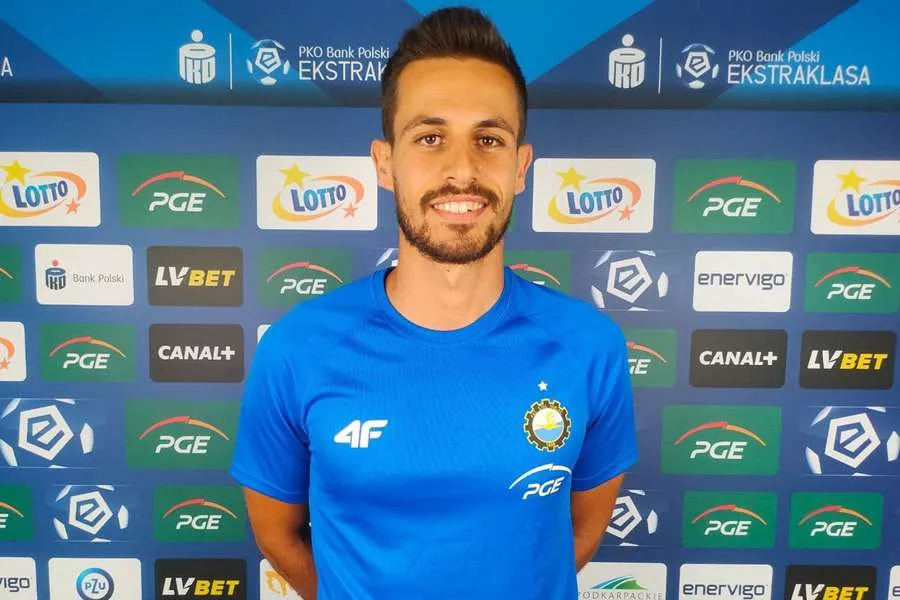 "To będzie nasz kapitan". Na Malcie są dumni z piłkarza Stali Mielec