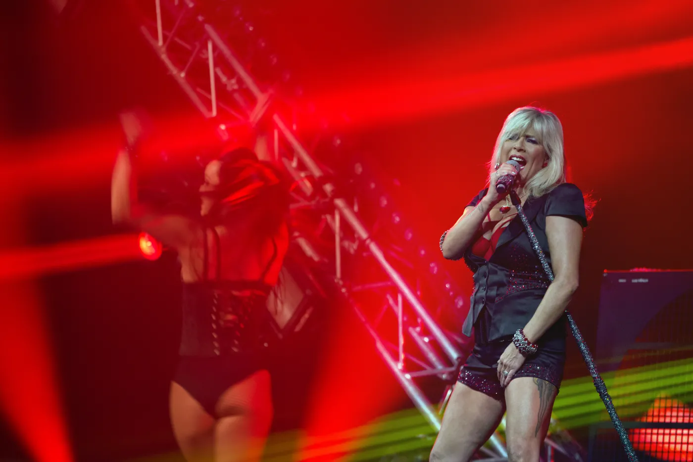 Burzliwe życie Samanthy Fox. Kusiła i śpiewała "Touch Me Now", a potem zrobiła coming out