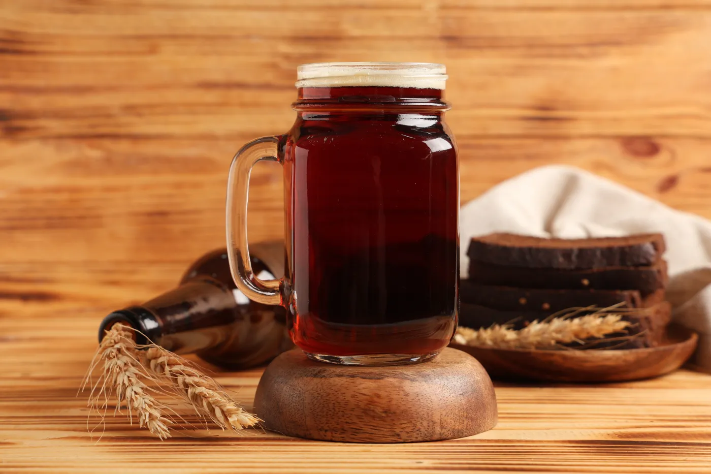 Orzeźwiający klasyk z PRL, idealny napój na upał. Tonizuje i działa na jelita jak balsam