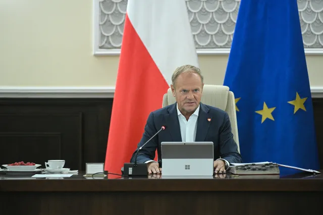 Tusk zabrał głos po aferze z Hołownią. Kryzys zażegnany?