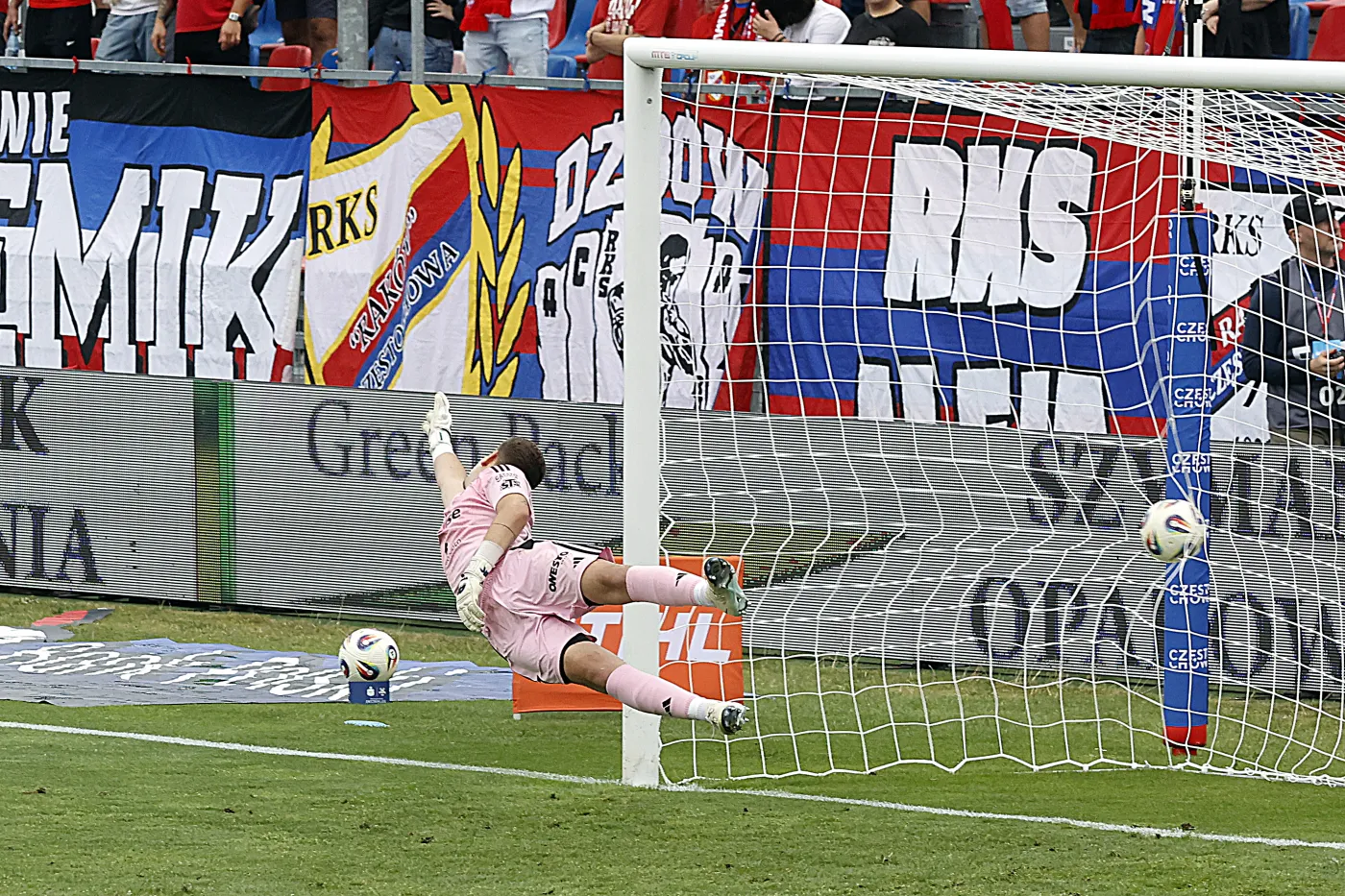 Sensacja pod Jasną Górą. Raków przegrał z beniaminkiem