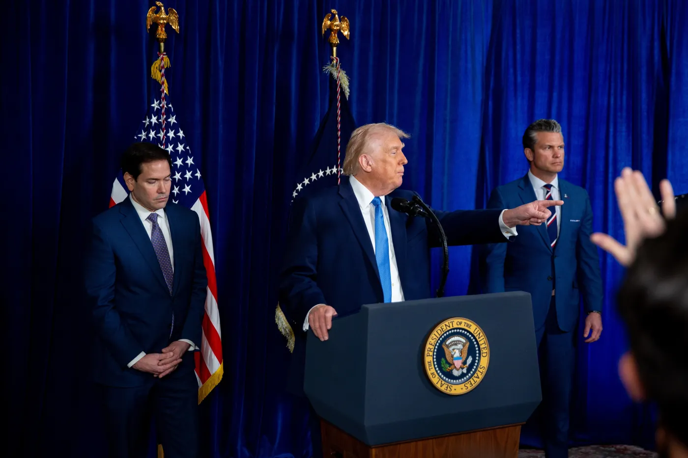 "To USA rozdają karty". Szef Pentagonu o możliwej pełnoskalowej wojnie w Wenezueli