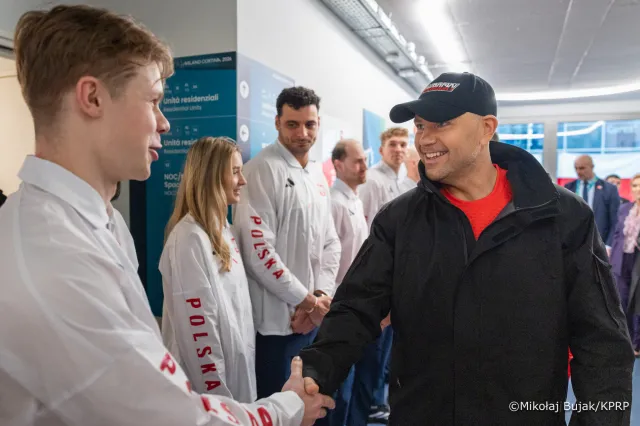 Prezydent Karol Nawrocki nosi ubrania tej marki. Kto stoi za tą firmą?