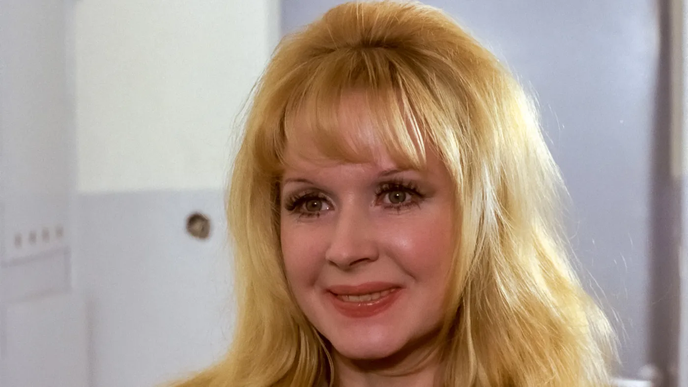 Halina Kowalska w filmie "Nie ma róży bez ognia"