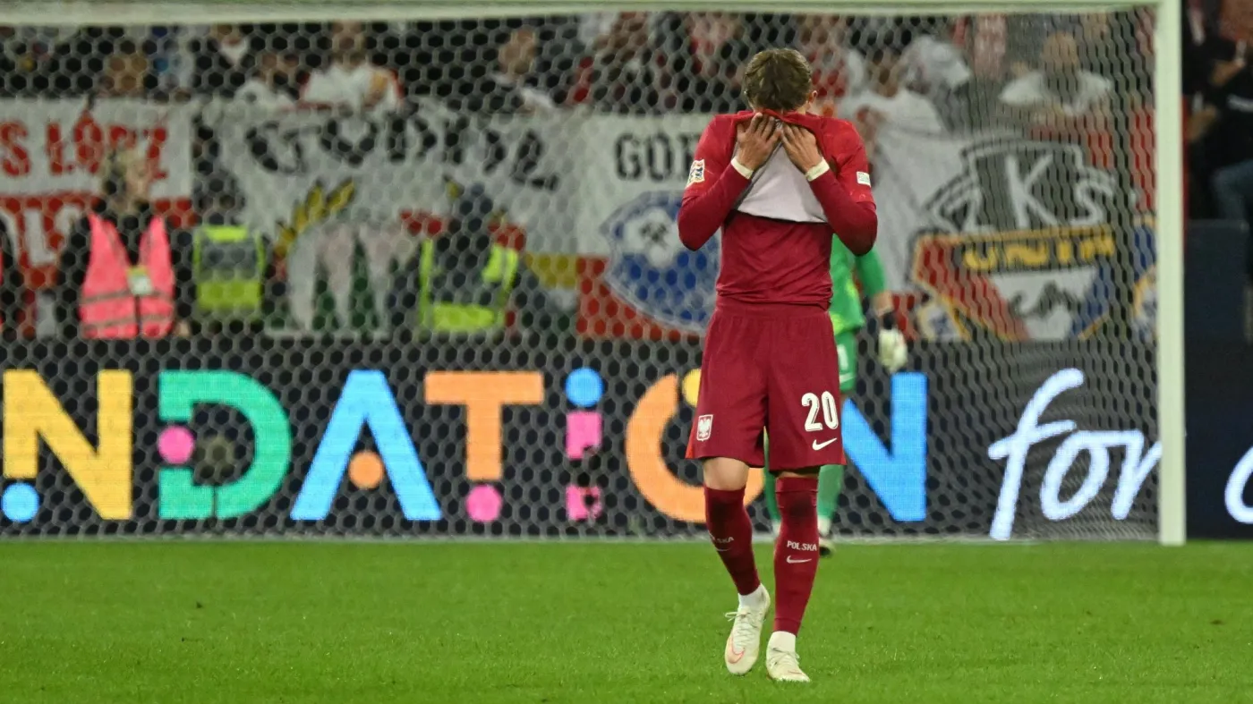 Lewandowski trzy gole dla Szwedów oglądał z ławki rezerwowych. Polacy dobrze grali tylko do przerwy