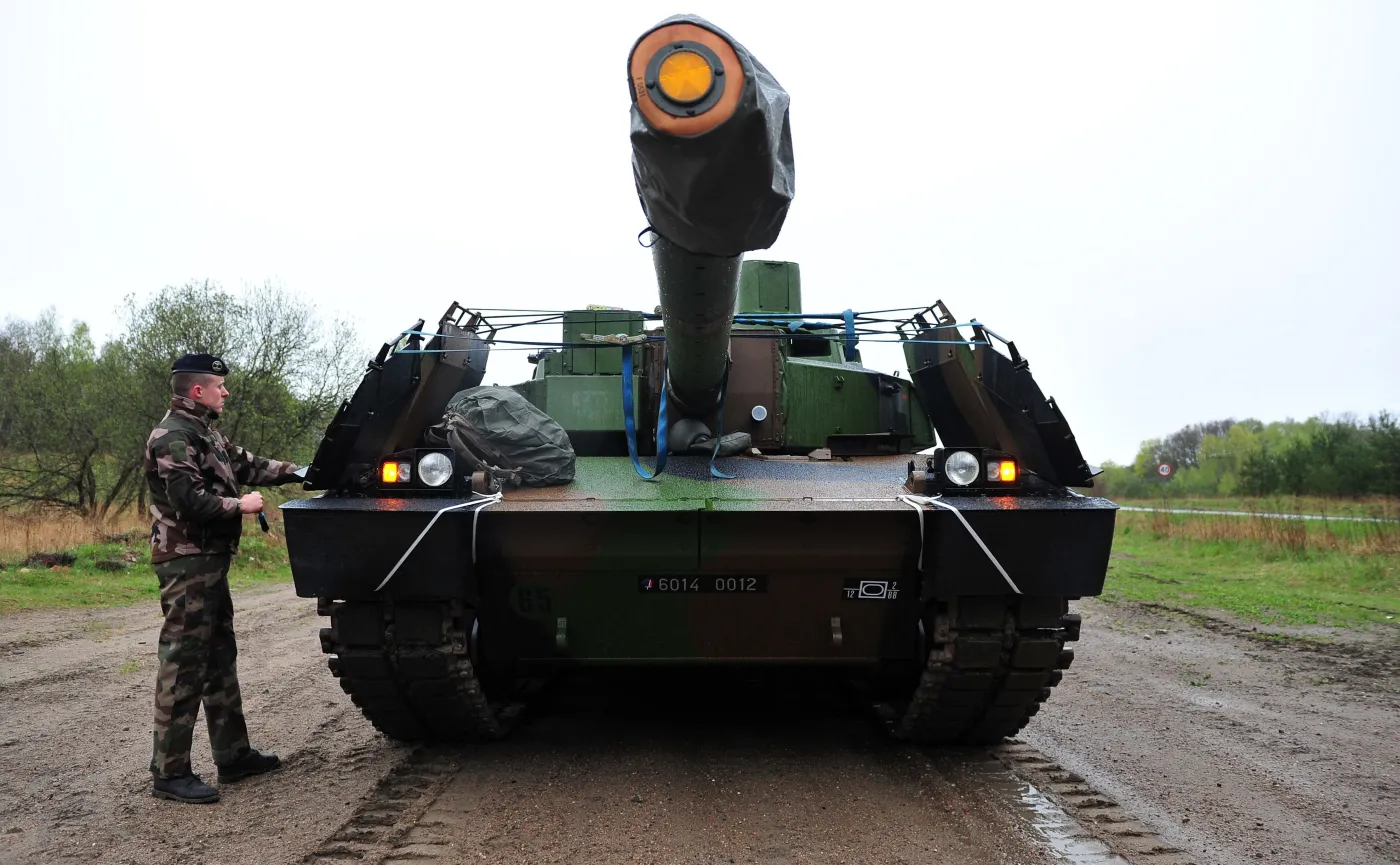 Wojskowa współpraca Polski i Francji. Raczej niewypał niż fajerwerki