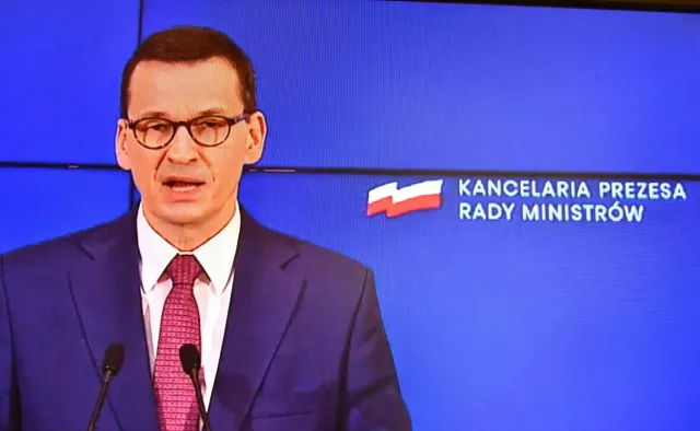 Premier: Pakiet antykryzysowy to plan na kilka najbliższych miesięcy