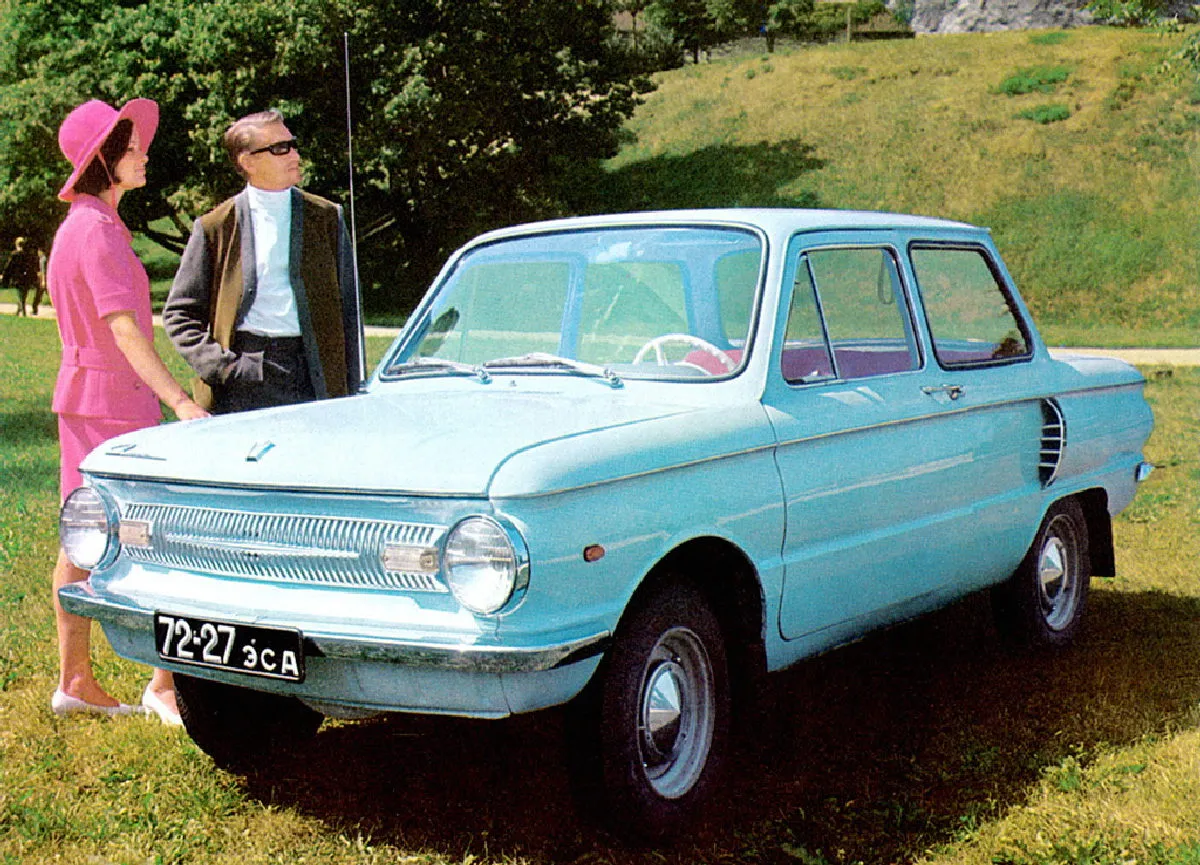 8179670-advertising-posters-of-soviet-cars-in-different-countries-7.jpg