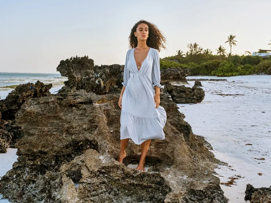 Kampania z raju rodem, czyli stylowa ucieczka od wciąż zimnej pandemicznej rzeczywistości