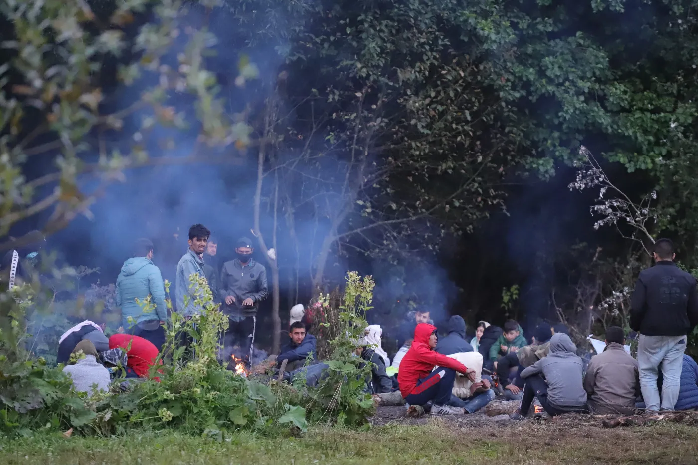 Grupka migrantów na granicy. Bardziej pogrąży się PiS, czy jednak PO? [OPINIA]