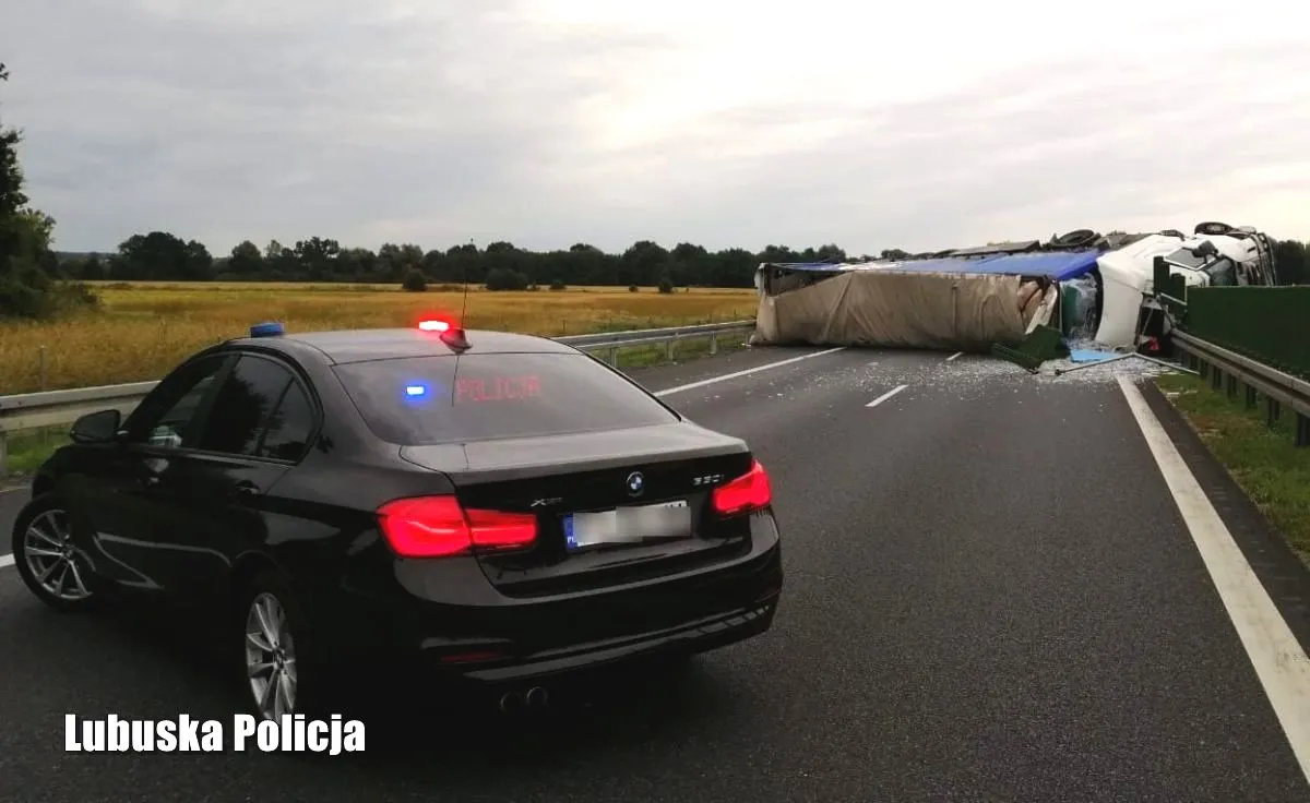 wypadek-ciezarowki-na-s3-miedzy-sulechowem-a-zielona-gora-37246542.jpg