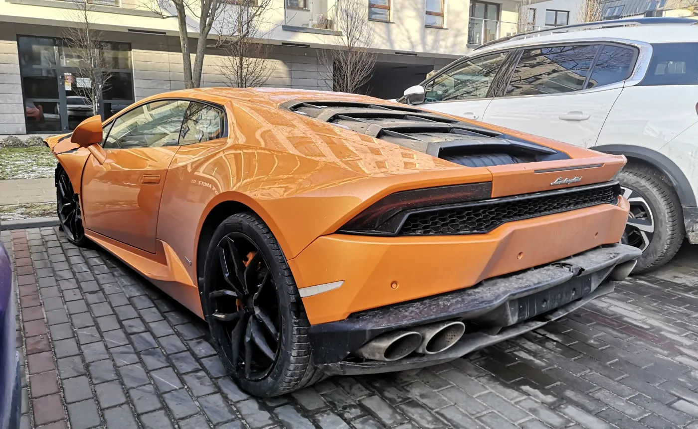 lamborghini-huracan-lp-6104-rozbite-w-wypadku-w-warszawie-37345947.jpg