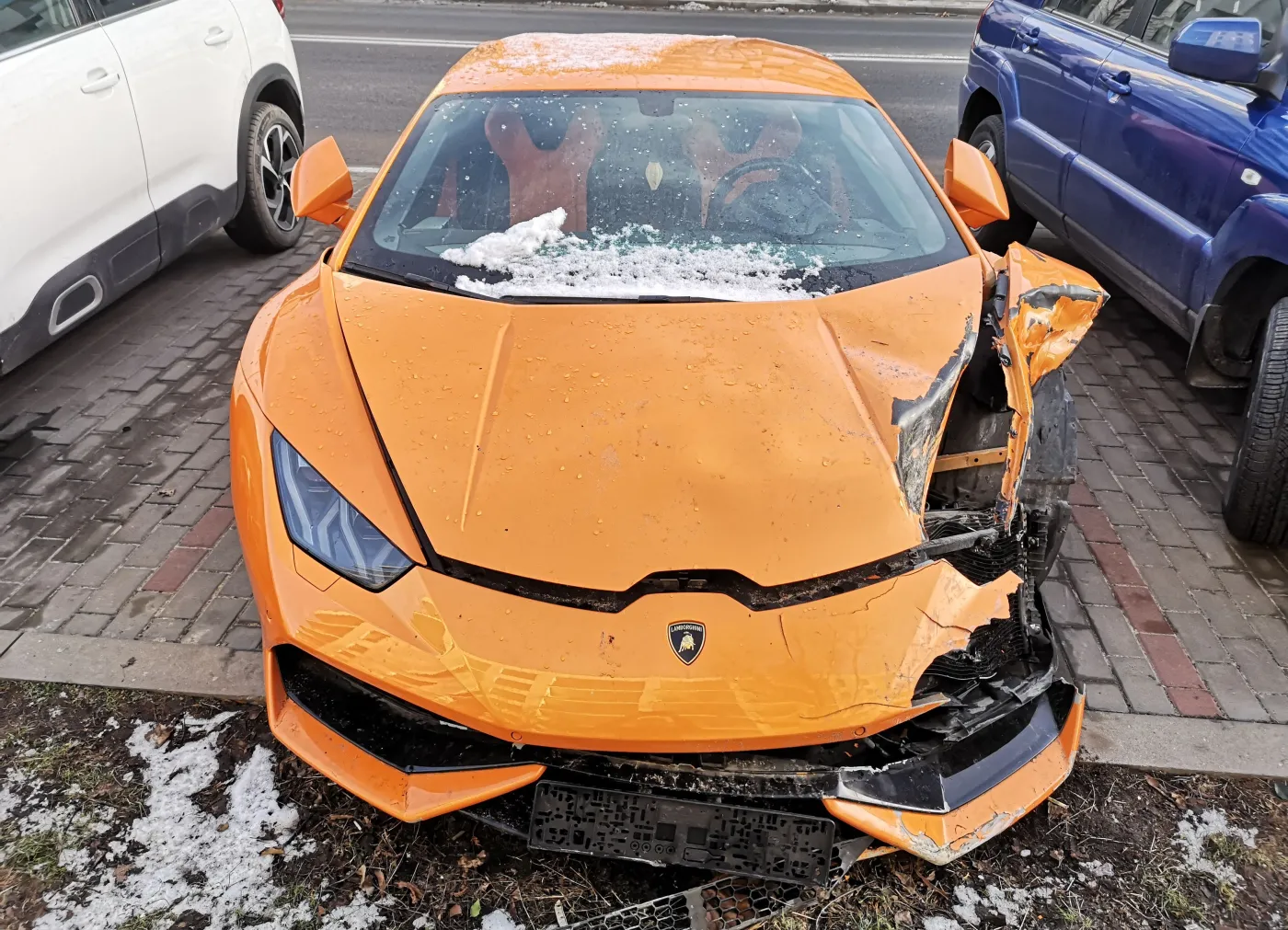 lamborghini-huracan-lp-6104-rozbite-w-wypadku-w-warszawie-37346018.jpg