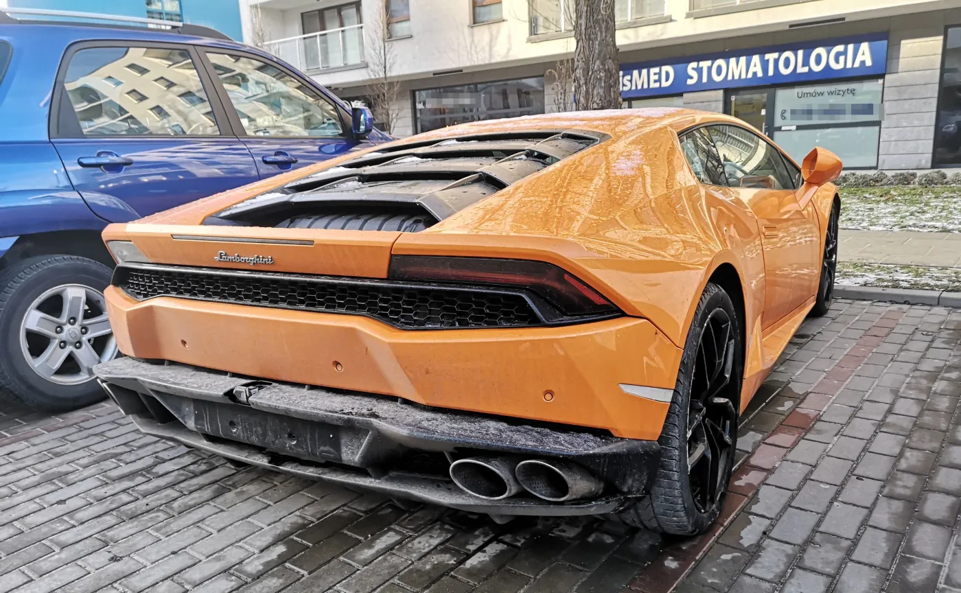 lamborghini-huracan-lp-6104-rozbite-w-wypadku-w-warszawie-37345895.jpg