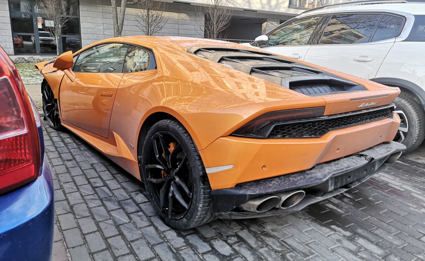 lamborghini-huracan-lp-6104-rozbite-w-wypadku-w-warszawie-37345952.jpg