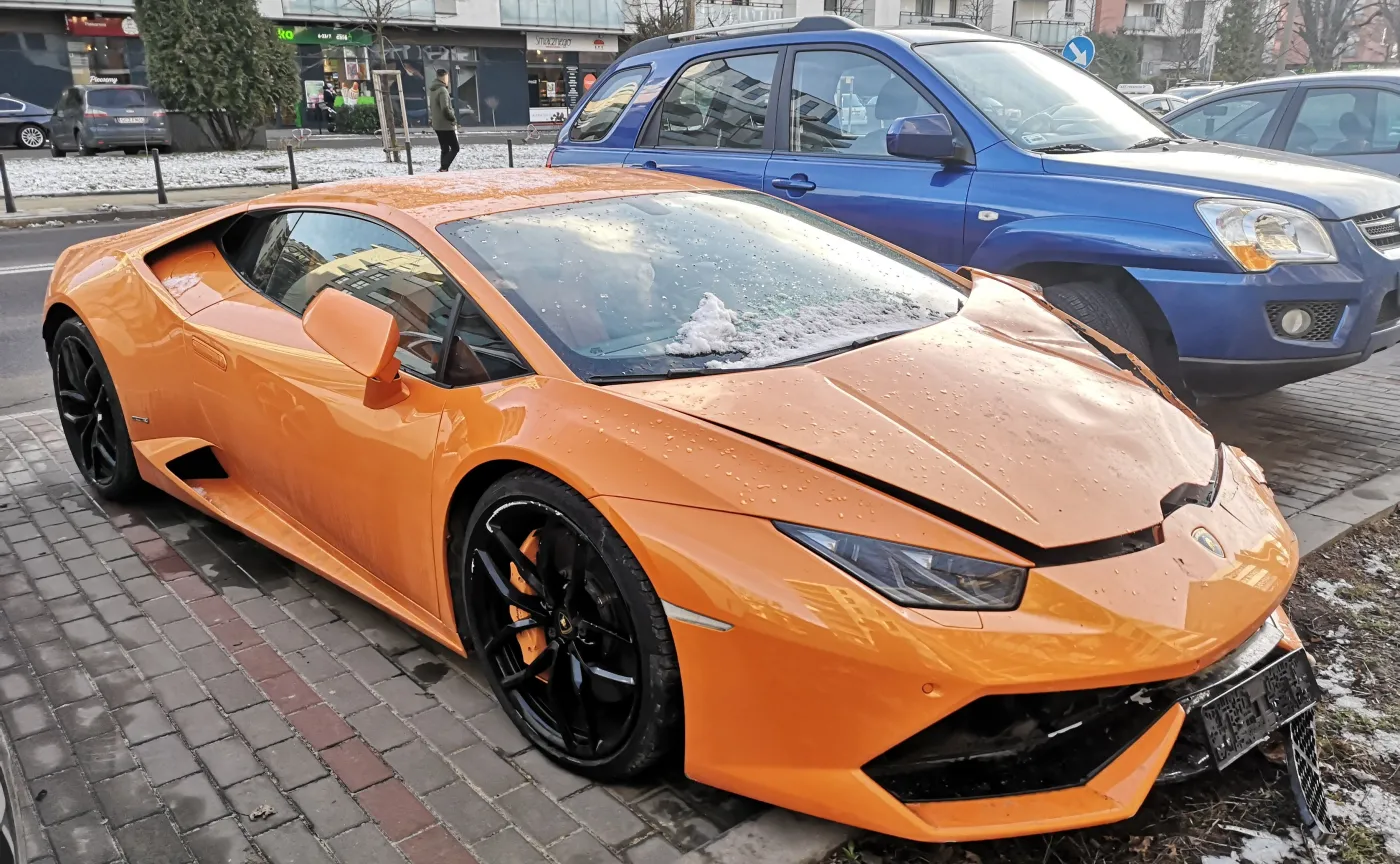 lamborghini-huracan-lp-6104-rozbite-w-wypadku-w-warszawie-37345958.jpg