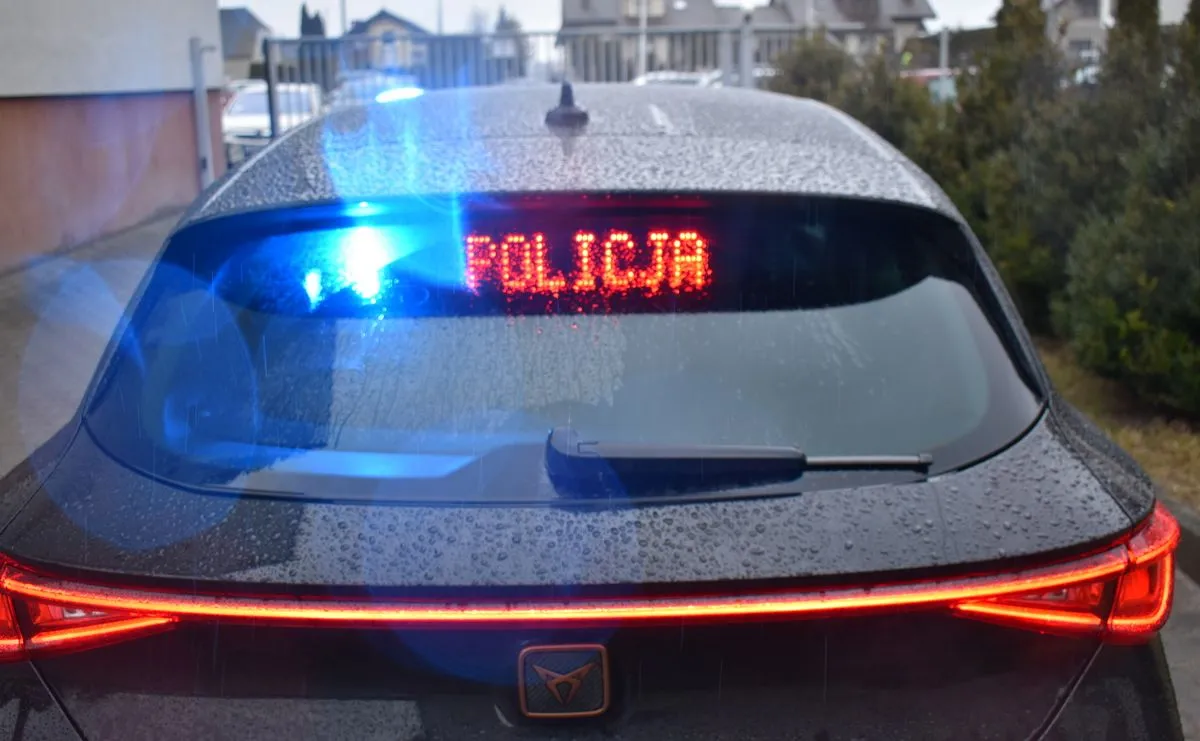 cupra-leon-to-nowy-radiowoz-policji-z-wideorejestratorem-37363020.jpg