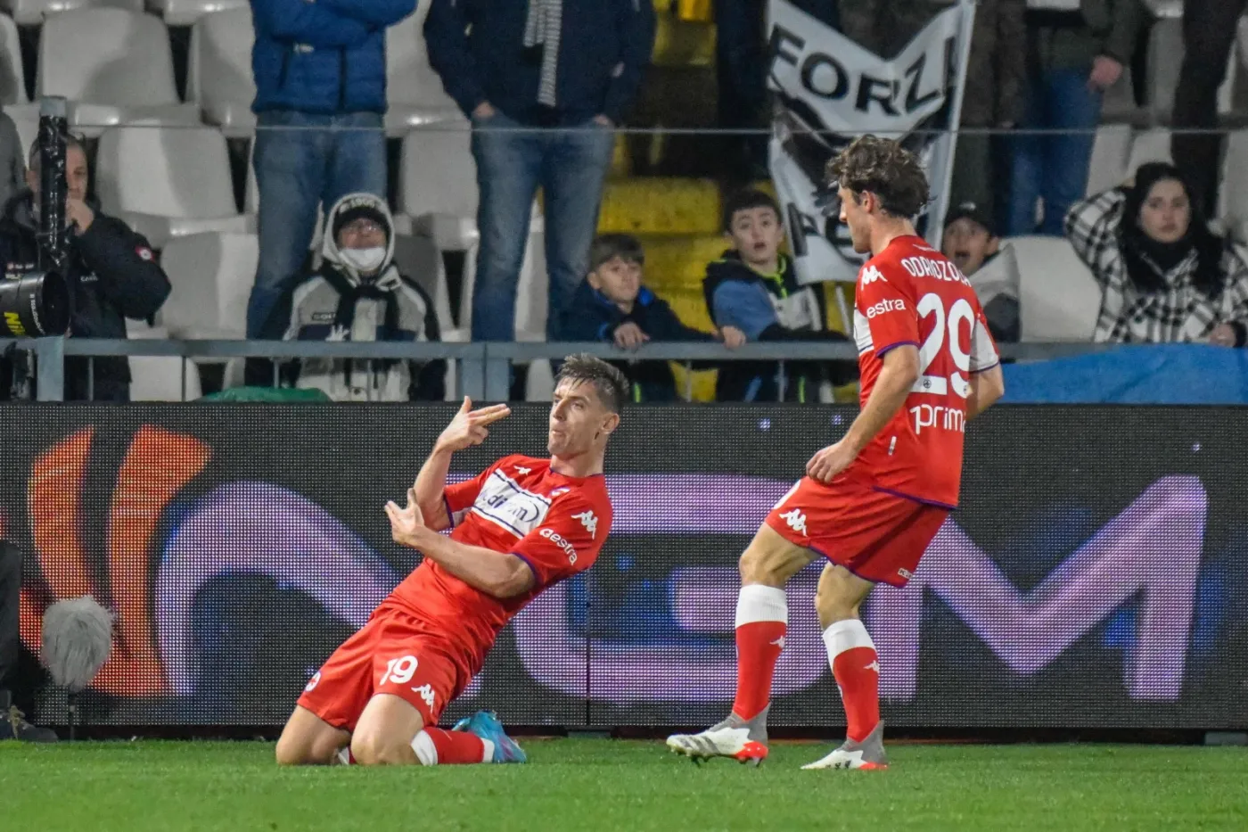 Piątek wrócił do strzelania w Serie A. Cenna wygrana Fiorentiny [WIDEO]