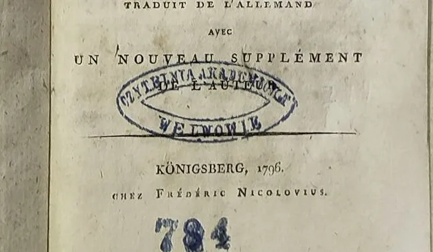 Zawiłe losy prezentu Macrona dla Franciszka. Gliński przyznaje: Książka Kanta nie jest polską stratą wojenną