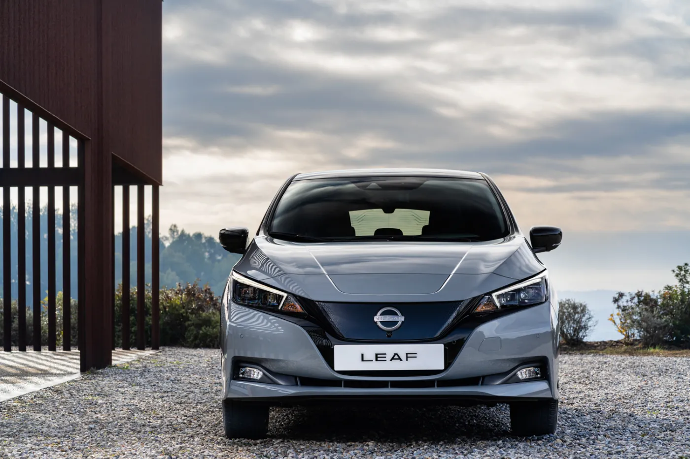 nissan-leaf-2022-zmiany-dyskretne-ale-momentami-znaczace-37390356.jpg